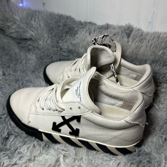 Off-White Virgil Abloh Vulcanized 'Adam is Eve' Low Top Sneakers - Picture 5 of 6